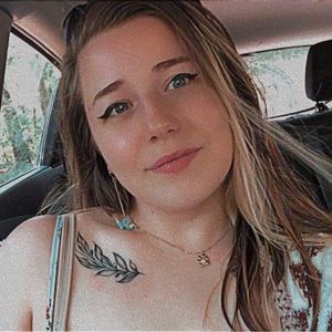 Meet your Posher, Hannah